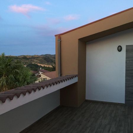 B&B Hollywood Olivadi Buitenkant foto